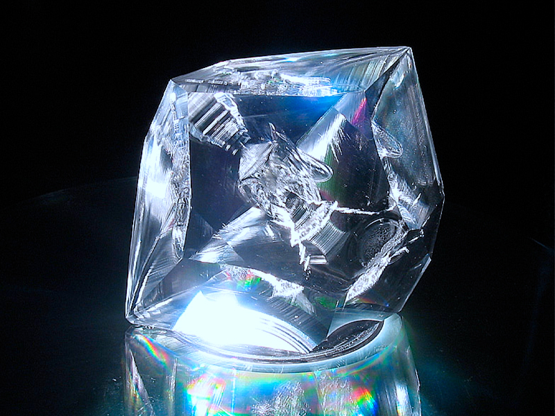 突破線寬調(diào)控瓶頸！LBO晶體如何塑造光參量振蕩器的未來？