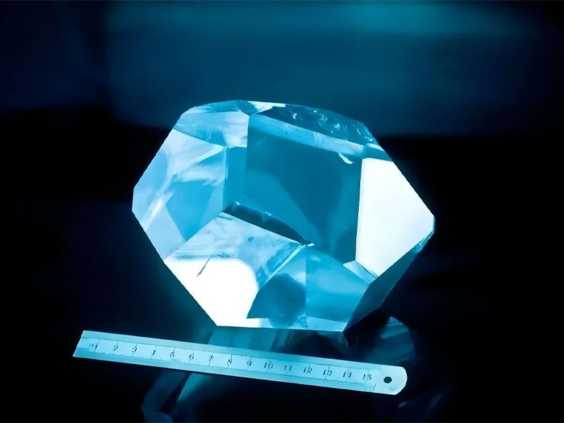 LBO晶體在DUV光刻機中的作用